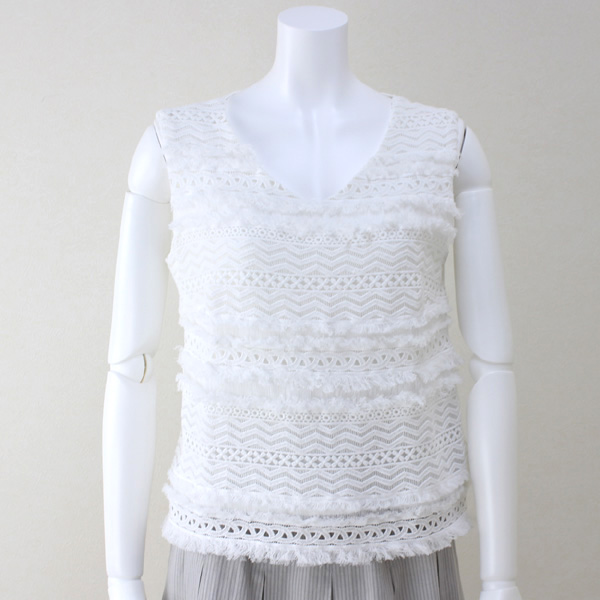 カロ オフ白レースフリンジ付V衿ノースリカットソー ホワイト size M カロ オフ白レースフリンジ付V衿ノースリカットソー ホワイト size M